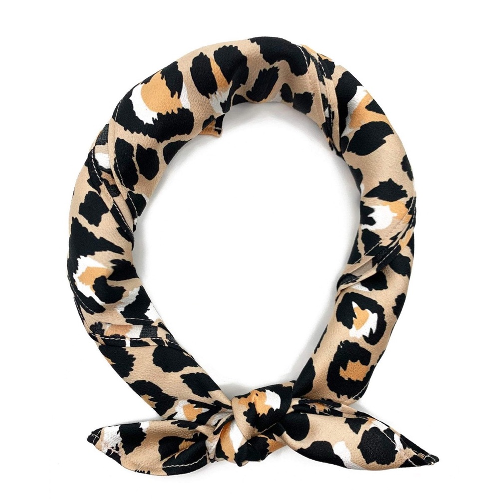 NWT Lele Sadoughi Leopard Silk Bandana Scarf Mask